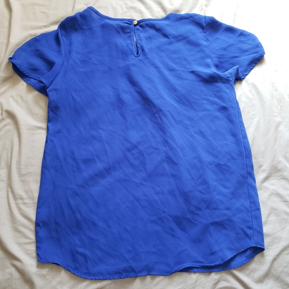 Top - Picture 2 of 3